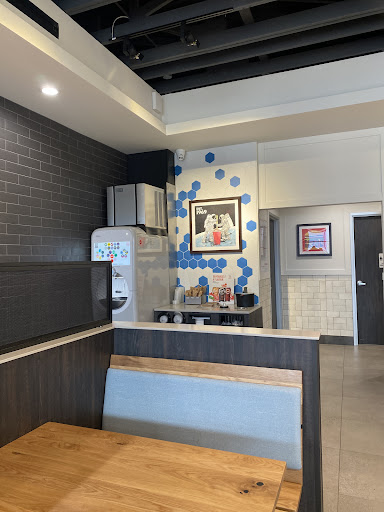 Photo of Wendy's - 1704 Broadway Ave S, Williams Lake, BC V2G 5G8